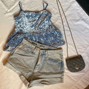 American Eagle Outfit